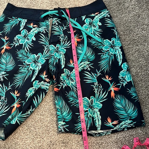 {Old Navy} Men’s Swim Trunks - Picture 9 of 10